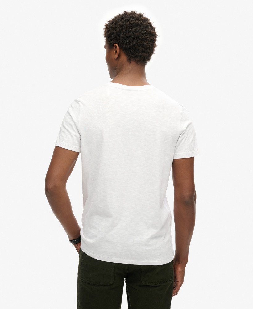 camiseta de manga curta com gola redonda em tecido texturizado na cor Óptica.