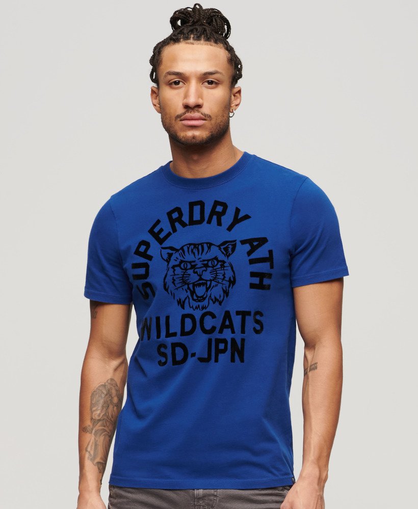 camiseta esportiva de atletismo com estampa na cor azul real.
