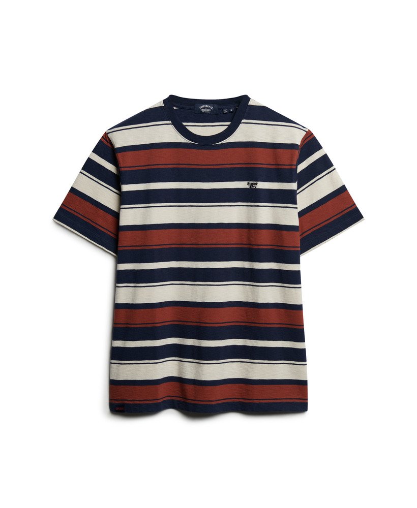 camiseta listrada estilo descontraído na cor azul marinho.