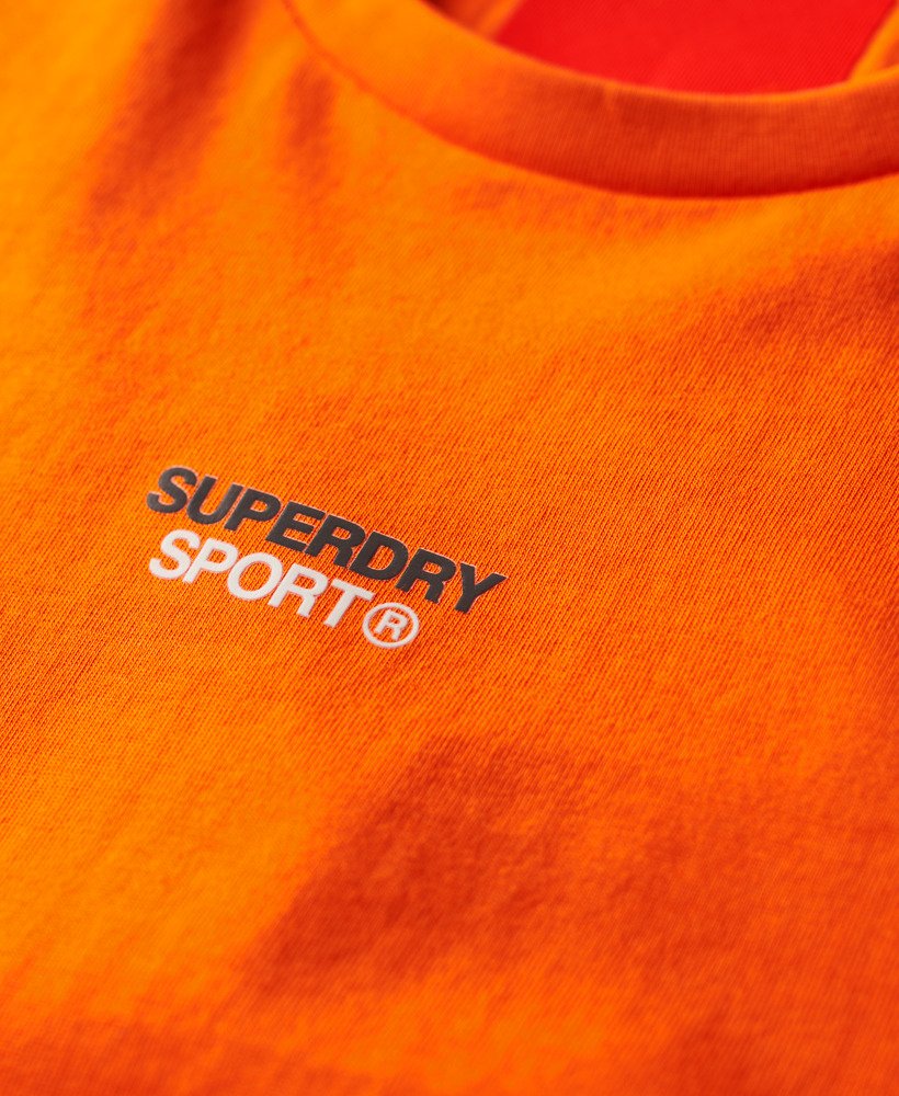 camiseta sport tech logo relaxed na cor laranja tigre