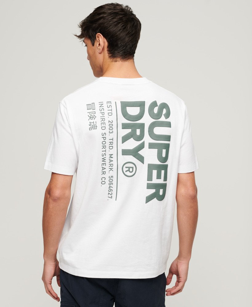 camiseta utility sport logo loose fit na cor branca brilhante.
