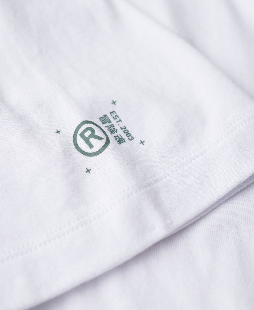 camiseta utility sport logo loose fit na cor branca brilhante.
