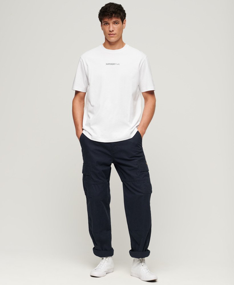 camiseta utility sport logo loose fit na cor branca brilhante.