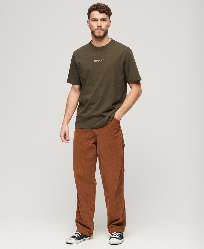 camiseta folgada com estampa de micro logo na cor cáqui militar.