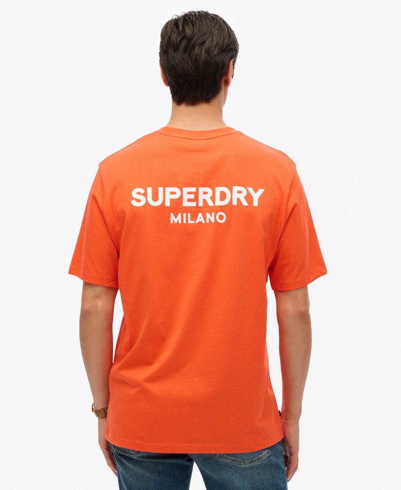 camiseta esportiva de luxo com modelagem solta na cor vermelho tomate cereja.