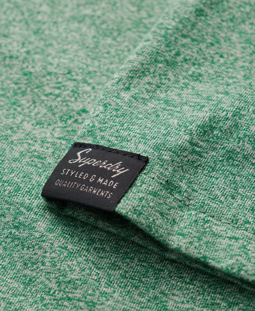 camiseta clássica core logo com lavagem especial em verde vibrante grit.