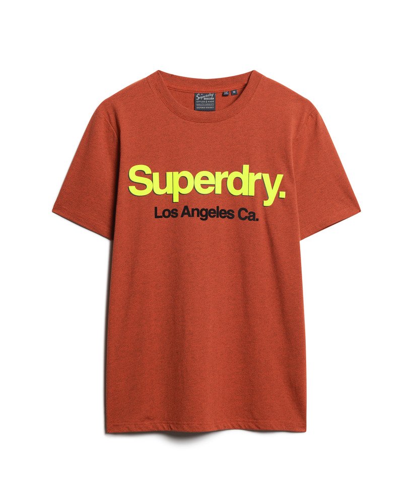 camiseta clássica com logo principal e lavagem especial na cor laranja arizona grit.