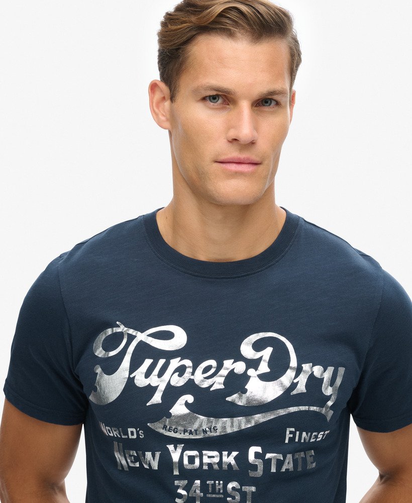 camiseta gráfica metálica workwear na cor eclipse navy slub