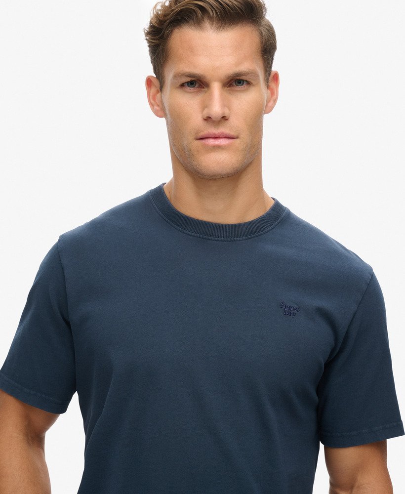 camiseta vintage lavada na cor azul-marinho eclipse.