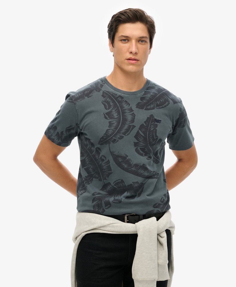 camiseta vintage com estampa overdye na cor azul-marinho eclipse.