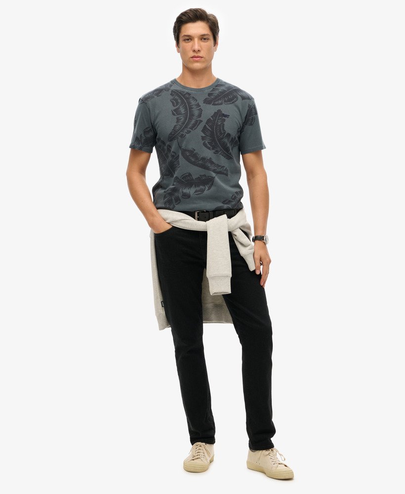 camiseta vintage com estampa overdye na cor azul-marinho eclipse.