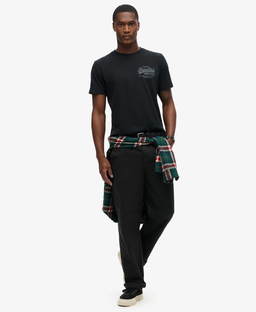 camiseta vintage logo heritage com estampa no peito na cor nero black mescla.