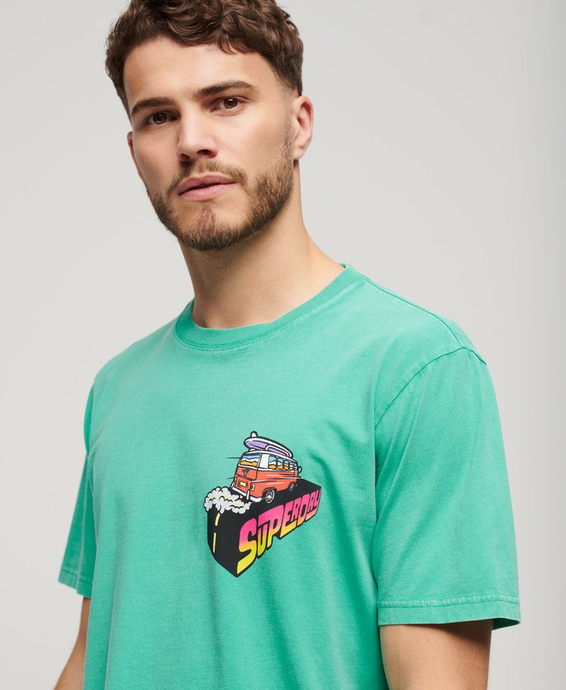 camiseta folgada neon travel chest na cor verde frio