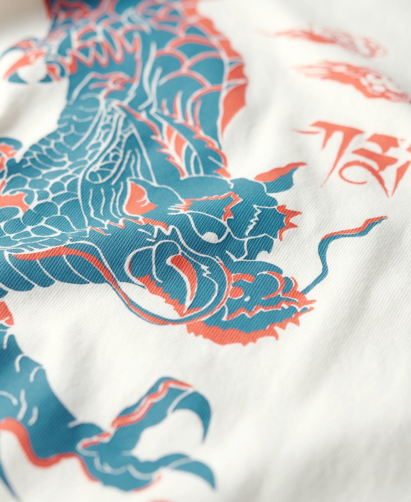 camiseta superdry x komodo kailash dragon na cor new chalk white