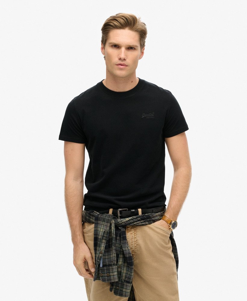 camiseta essential logo em algodão orgânico na cor pretapreta