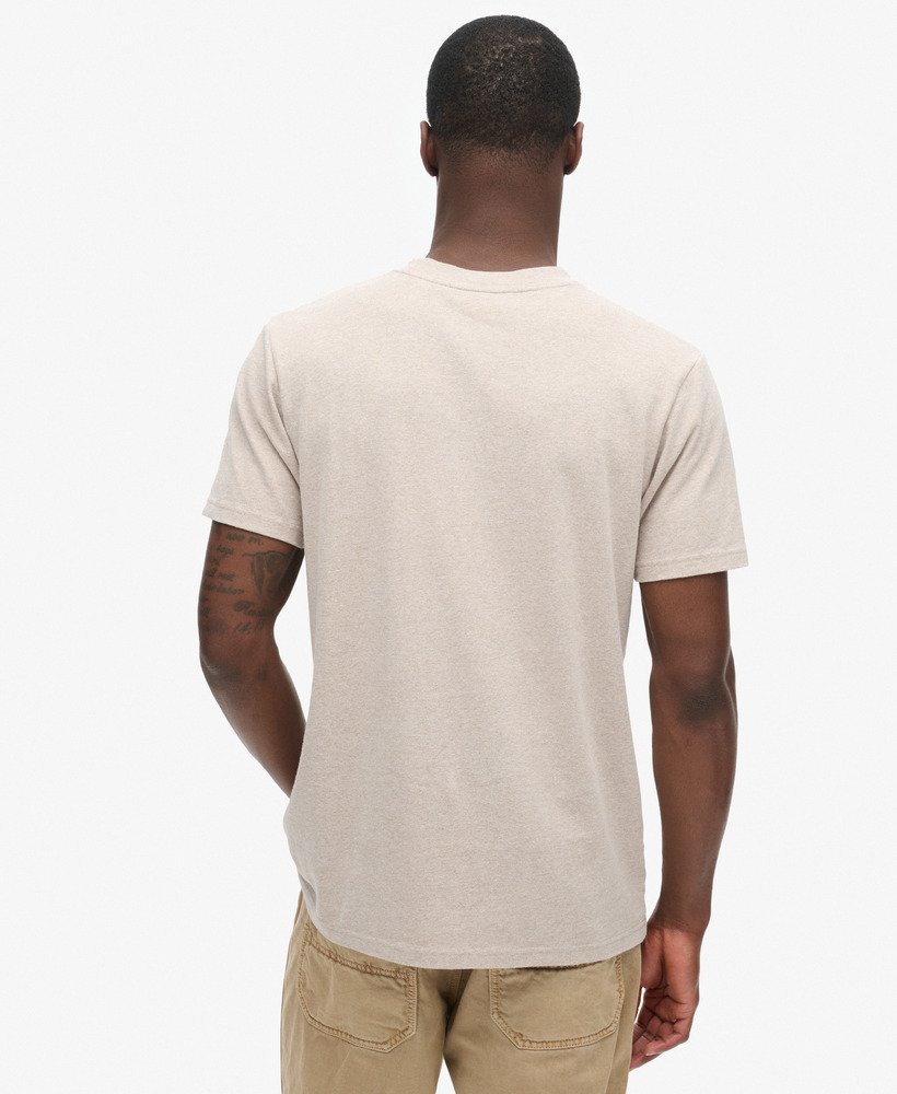 camiseta com estampa great outdoors na cor bege mesclado lavin.