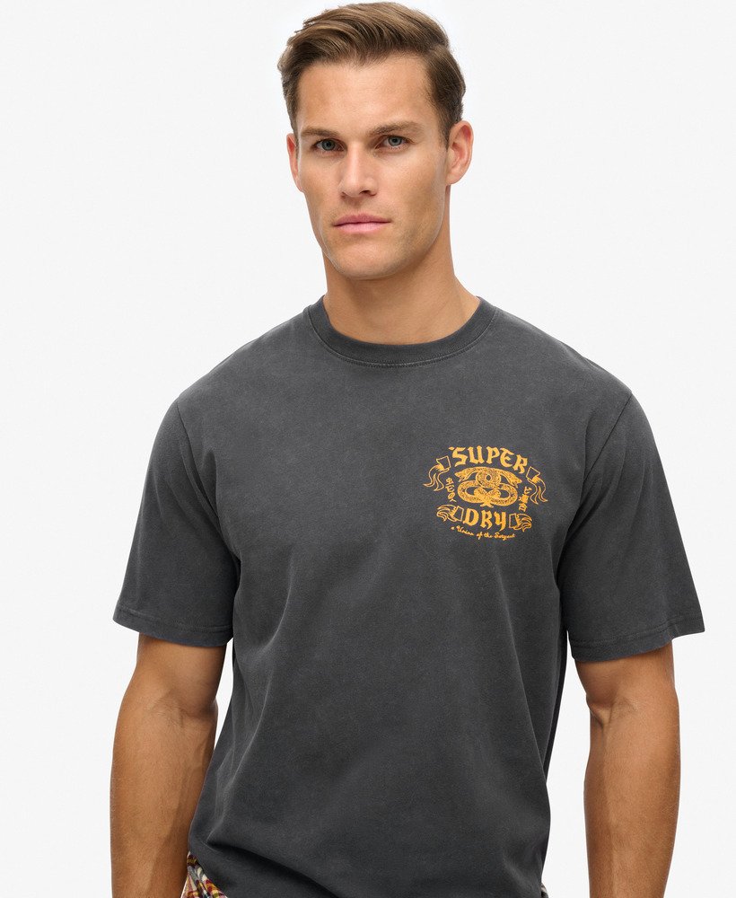 camiseta folgada com estampa de motociclista rock na cor preta light viper.