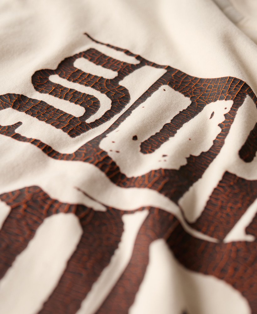 camiseta folgada com estampa punk lo-fi na cor creme