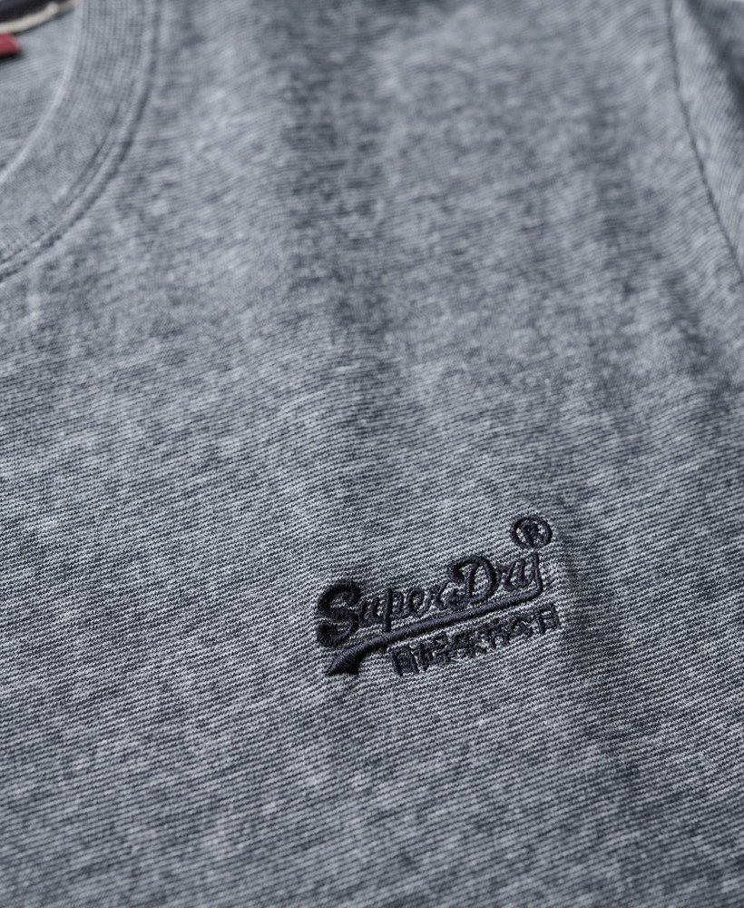 camiseta essential logo em algodão orgânico na cor eclipse navygrey mescla feeder