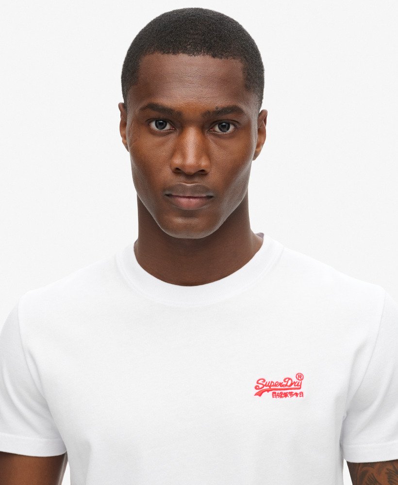 camiseta essential logo em algodão orgânico na cor laranja óticade segurança.