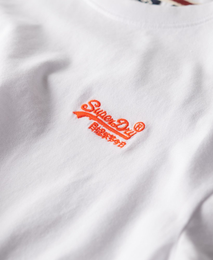 camiseta essential logo em algodão orgânico na cor laranja óticade segurança.