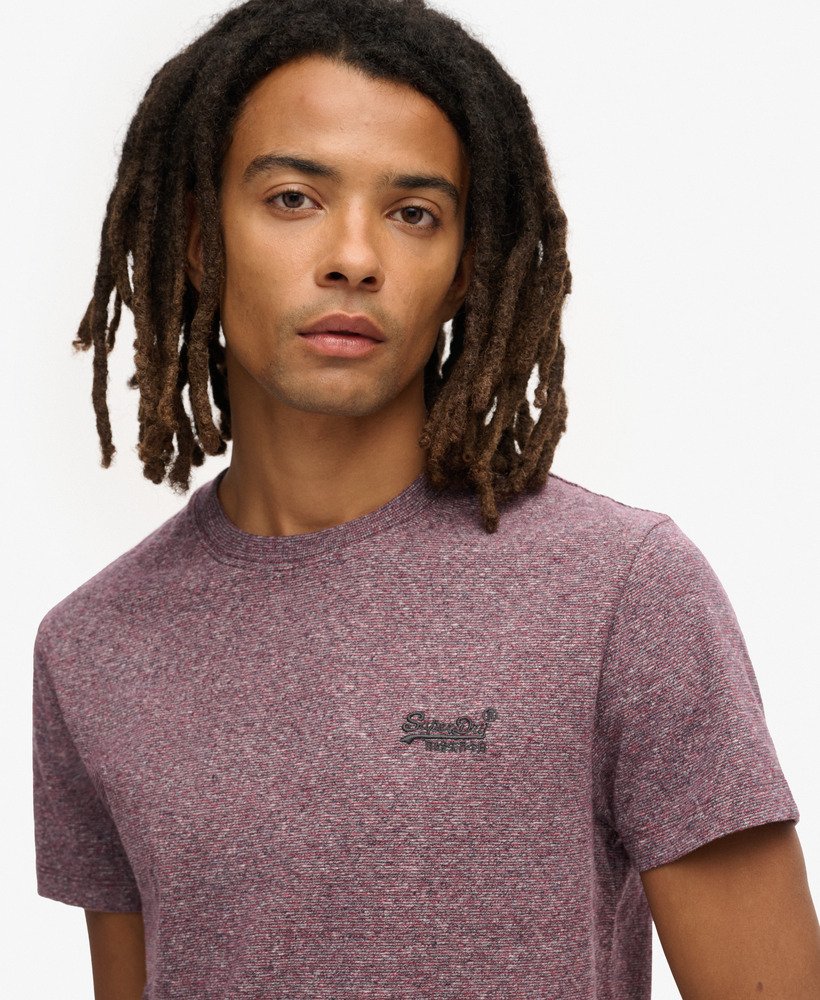 camiseta essential logo em algodão orgânico na cor cinza porto grindle feeder