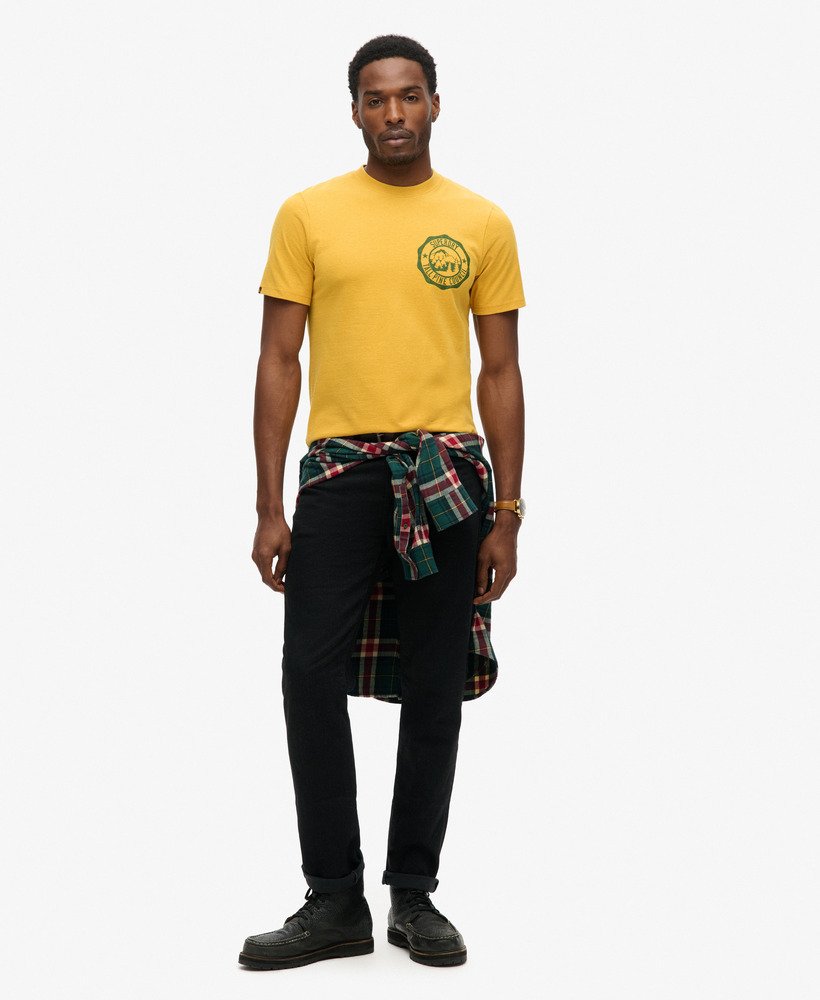 camiseta outdoor graphic em amarelo mostarda mesclado