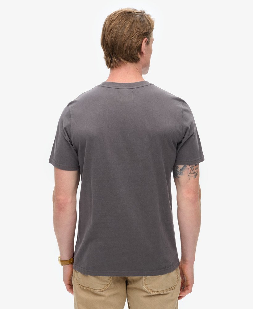 camiseta tokyo graphic em cinza escuro