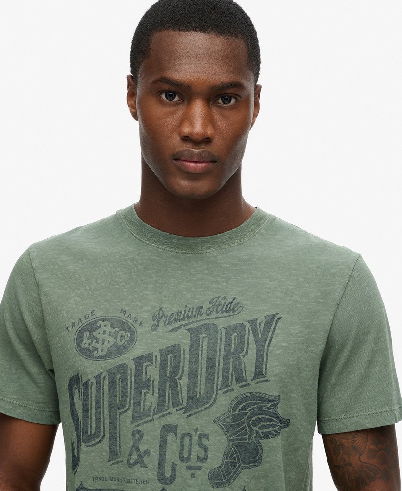 camiseta workwear com estampa script em tecido laurel khaki slub