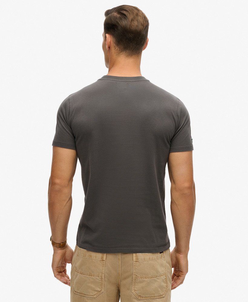camiseta machined goods workwear na cor preto vintage