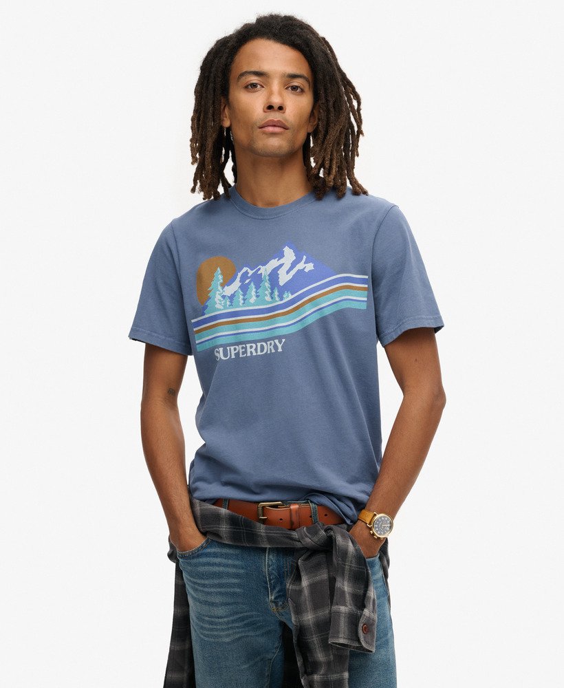 camiseta outdoor graphic stripe na cor azul eventide