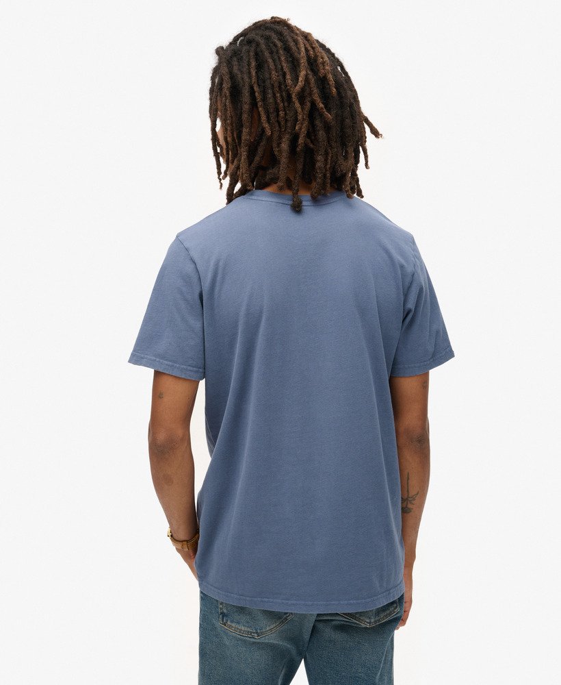 camiseta outdoor graphic stripe na cor azul eventide