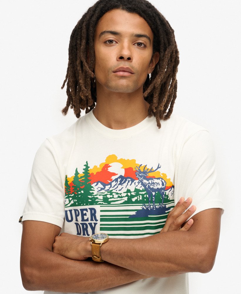camiseta outdoor graphic stripe na cor branco inverno