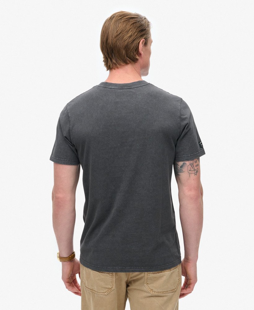 camiseta com estampa de logo em relevo na cor blackboard