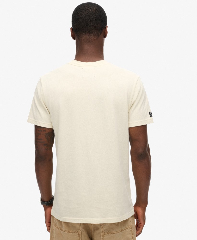 camiseta workwear gasoline graphic na cor branca arroz