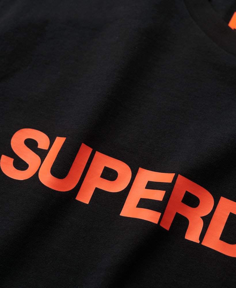 camiseta relaxed com logo de tecnologia na cor preta