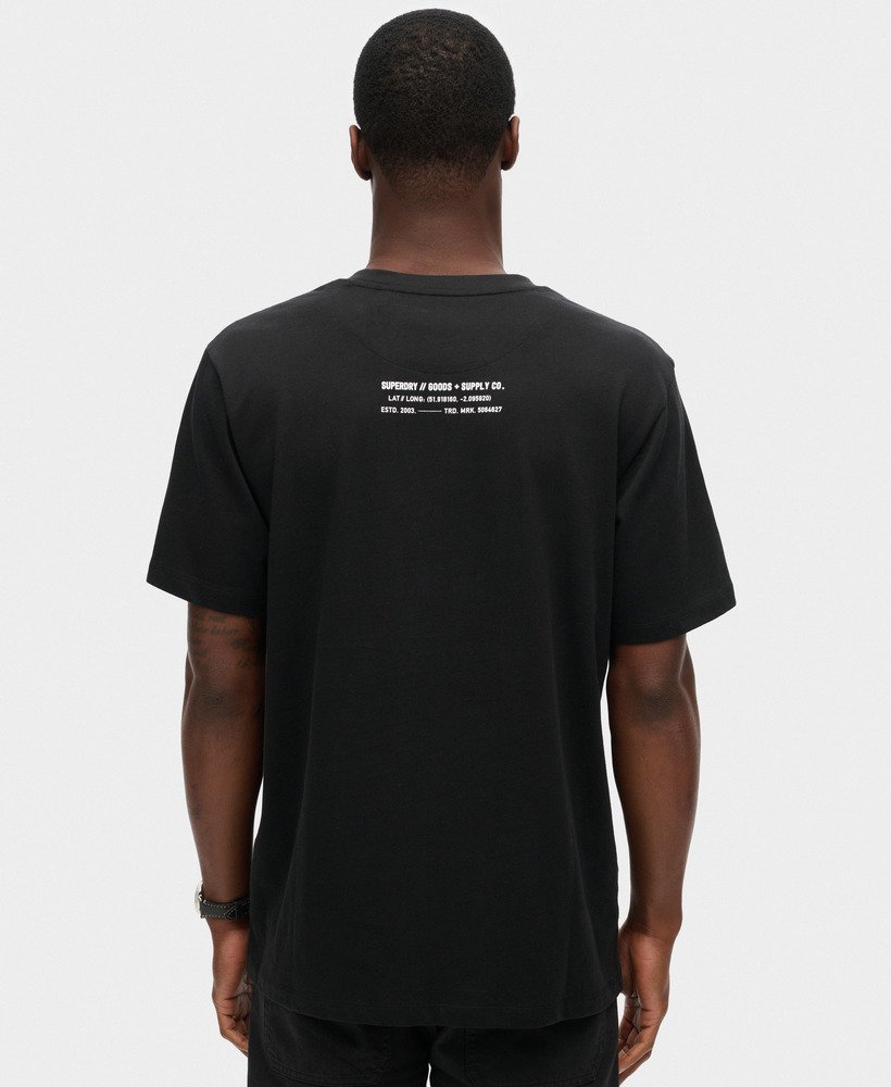 camiseta folgada utility sport logo na cor preta
