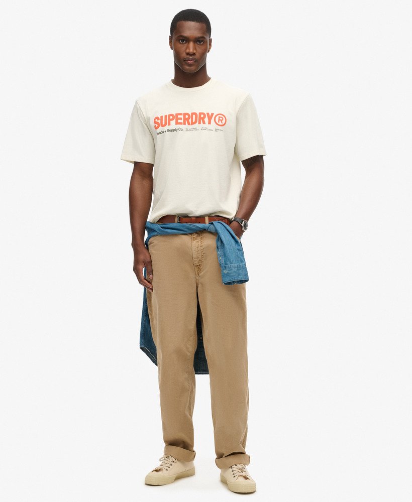 camiseta folgada utility sport logo na cor cinza nordic bone.