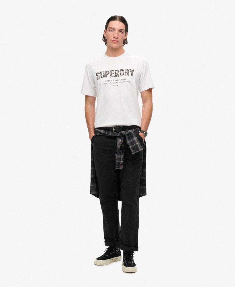 camiseta folgada utility sport logo na cor branca brilhante