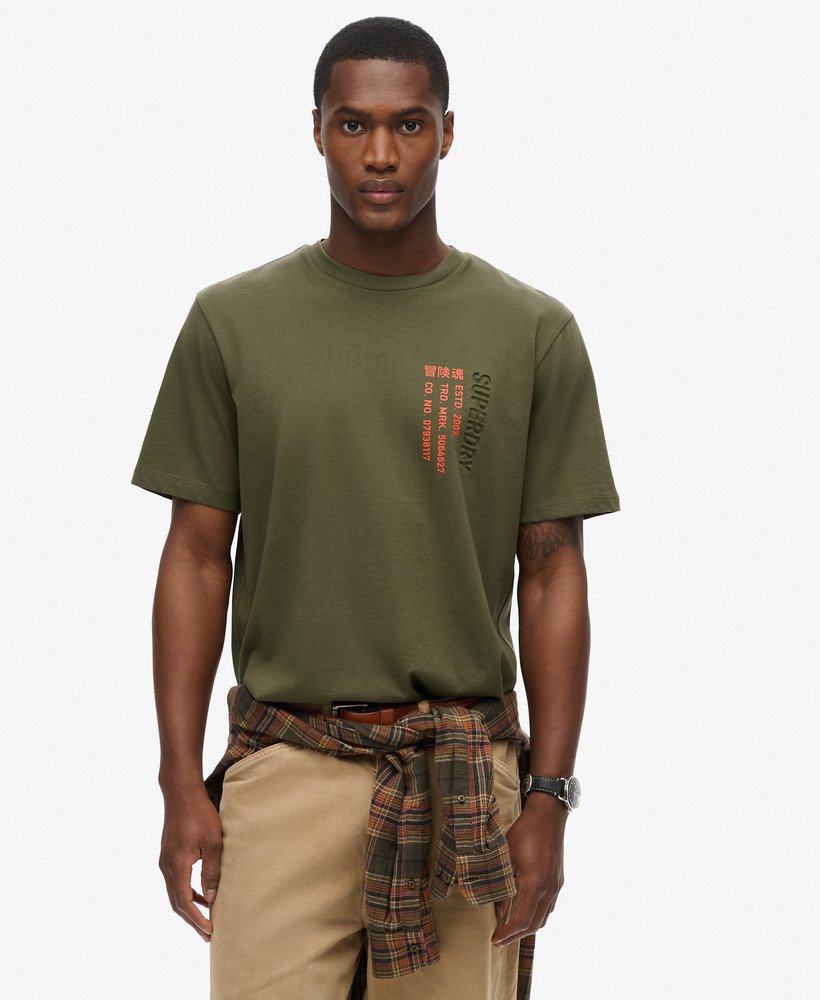 camiseta folgada utility sport logo na cor cáqui militar