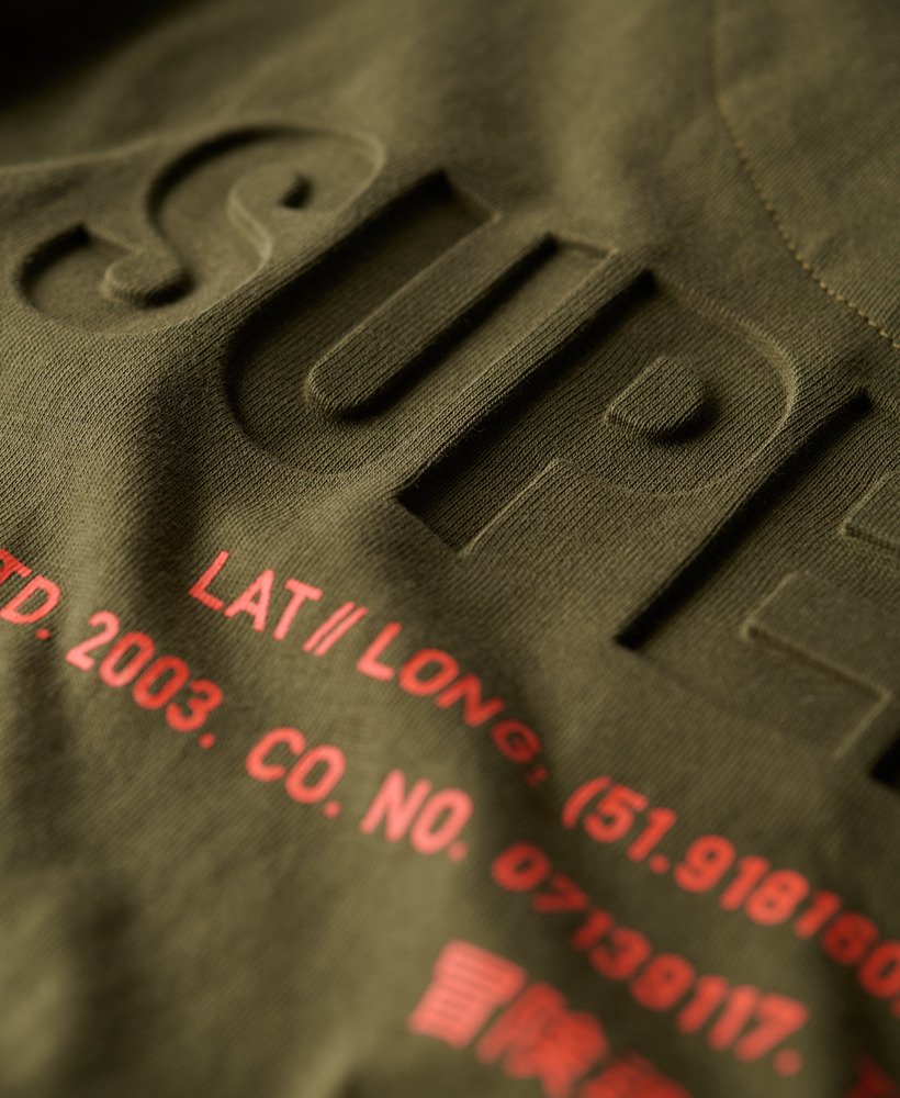 camiseta folgada utility sport logo na cor cáqui militar