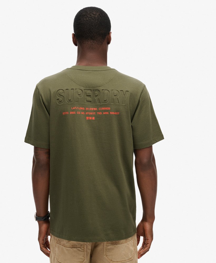 camiseta folgada utility sport logo na cor cáqui militar