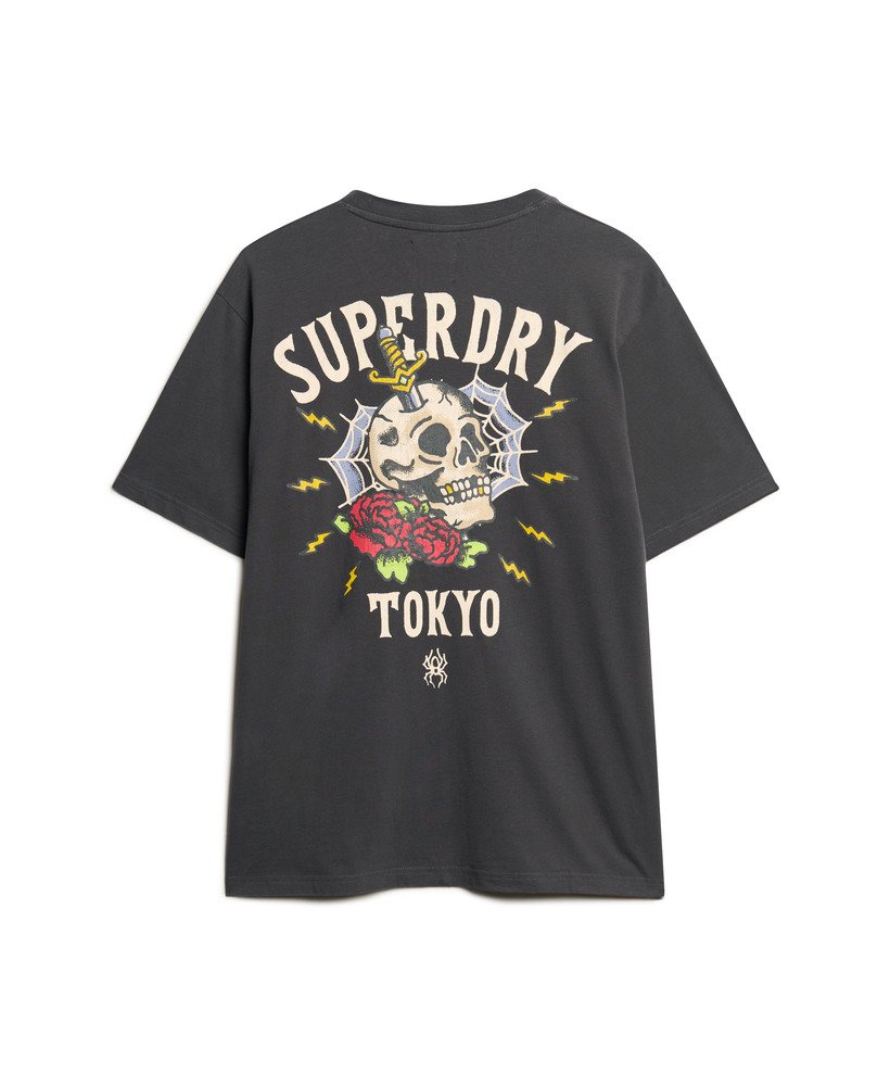 camiseta folgada com estampa de tatuagem nas costas na cor blackboard