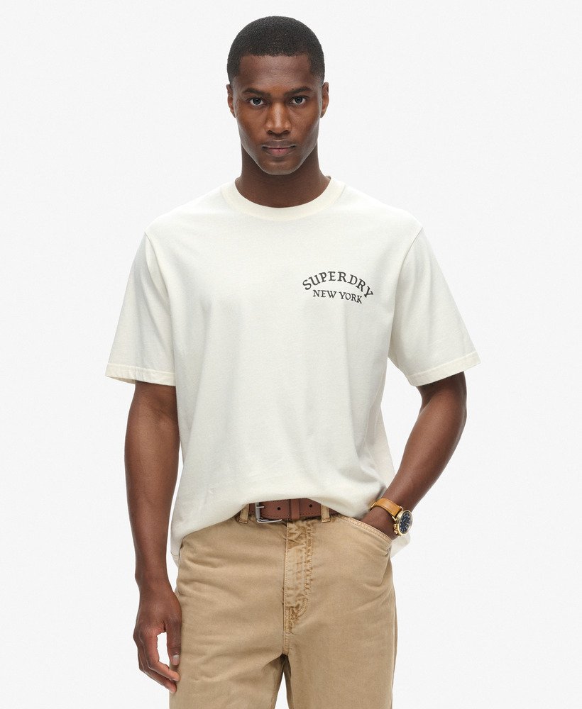 camiseta folgada com estampa de tatuagem nas costas na cor branco inverno