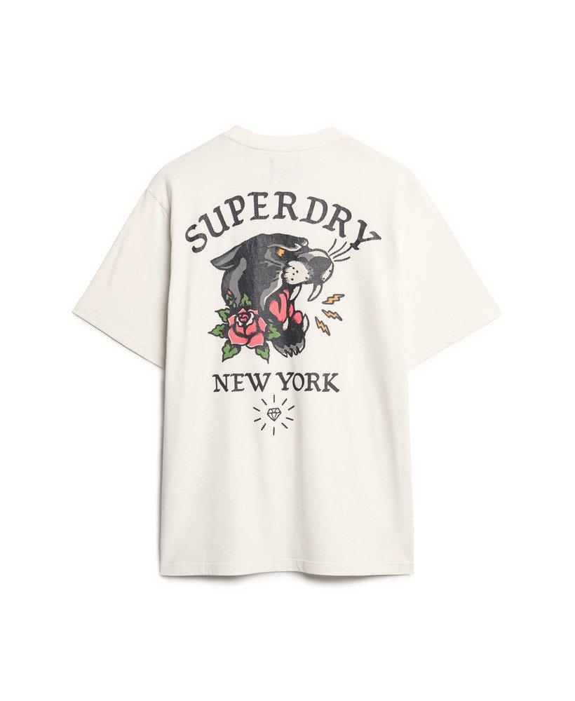 camiseta folgada com estampa de tatuagem nas costas na cor branco inverno