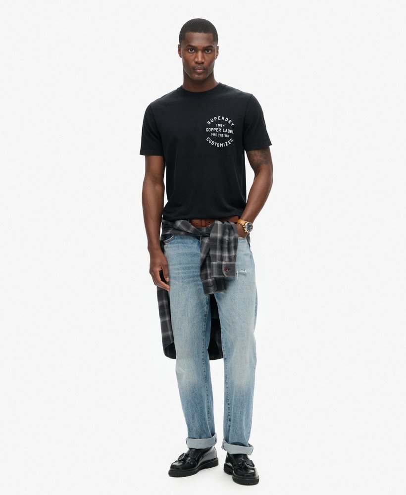 camiseta copper label com estampa no peito na cor preto jato
