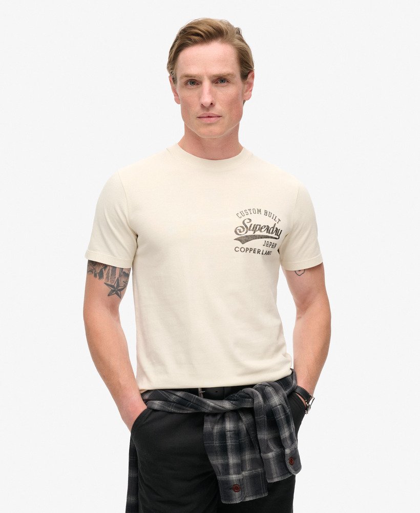 camiseta copper label com estampa no peito na cor branca arroz.