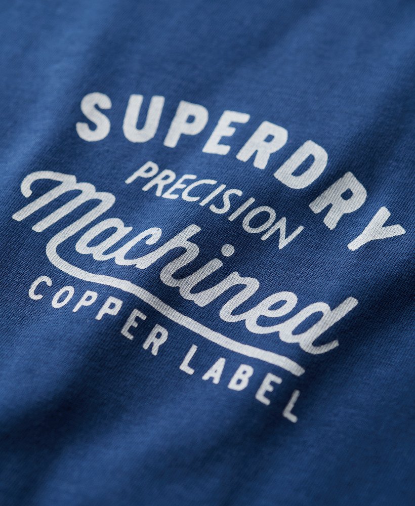 camiseta copper label com estampa no peito na cor azul médio da pilot.