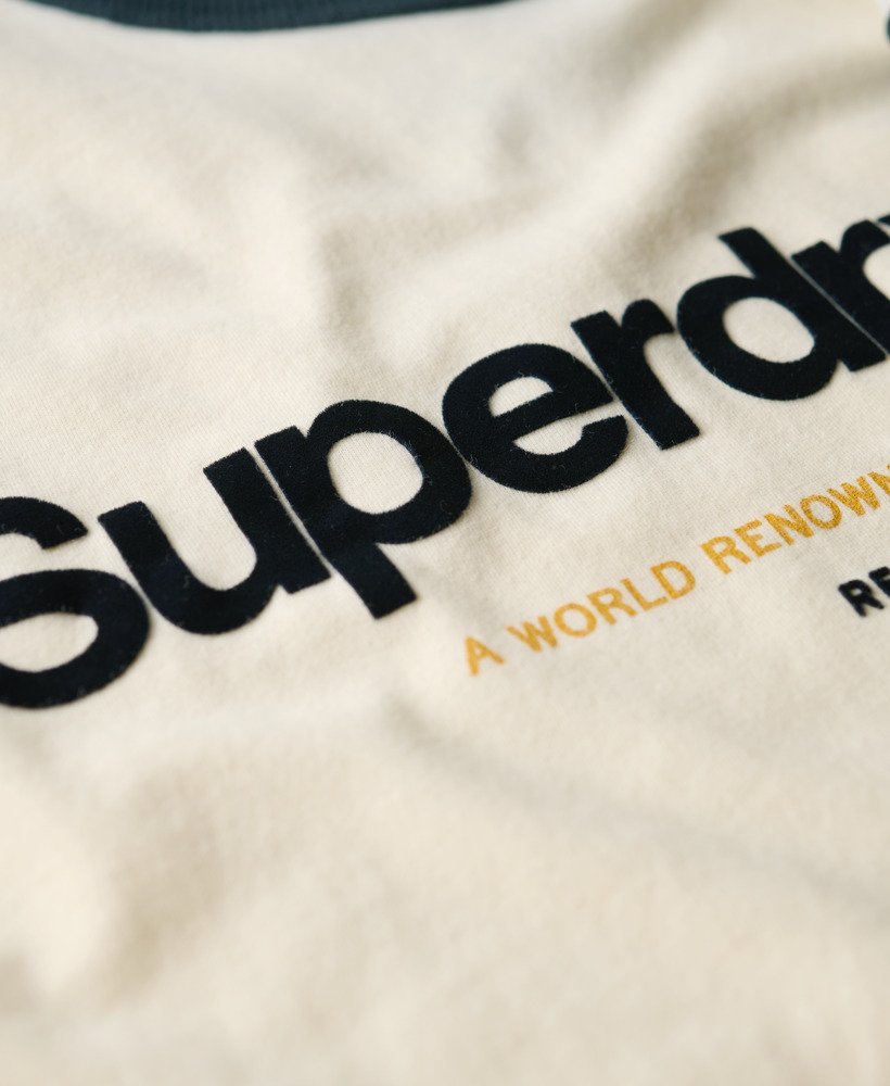 camiseta gráfica core logo ringer workwear na cor creme vintage