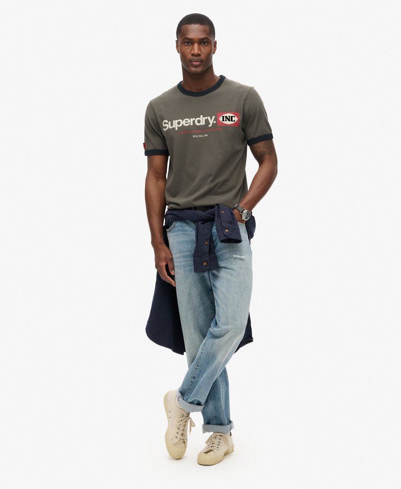camiseta gráfica core logo ringer workwear na cor cinza ardósia escuro